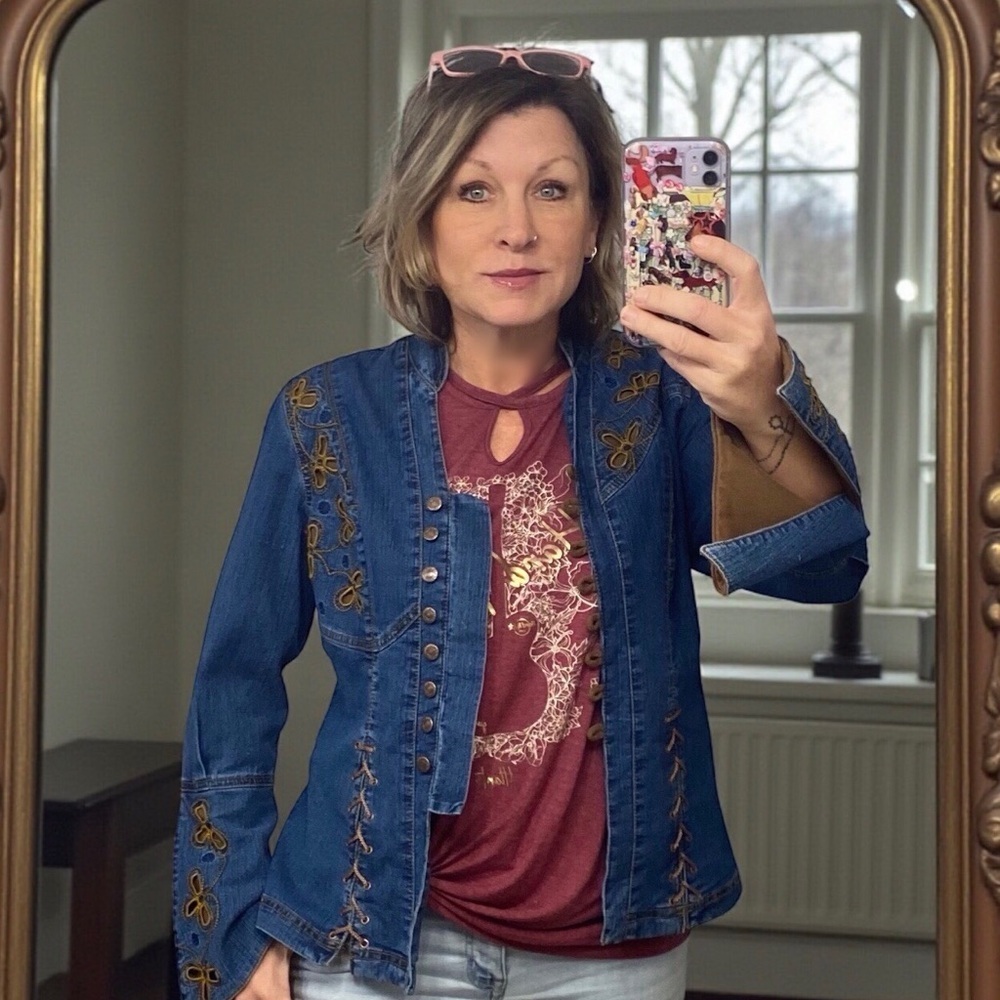 Vintage Chats Wear Denim Jacket Women’s Size 12 Stretch Lace Up Embroidered